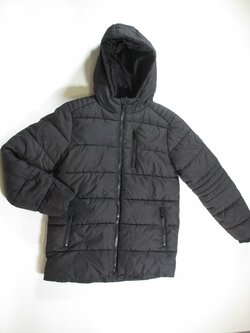 Zimní černá bunda pro holky secondhand Zimní černá bunda pro holky secondhand