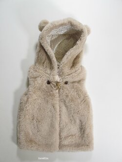 Chlupatá vesta pro holky secondhand Chlupatá vesta pro holky secondhand