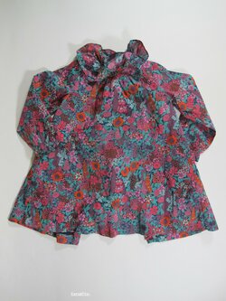 Kytkované šaty pro holky slabší secondhand Kytkované šaty pro holky slabší secondhand