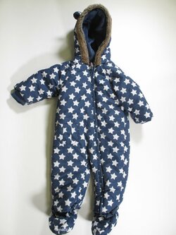 Zimní kombinéza s hvězdičkami secondhand Zimní kombinéza s hvězdičkami secondhand