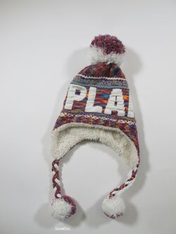 Zimní čepice pro holky s nápisem secondhand Zimní čepice pro holky s nápisem secondhand