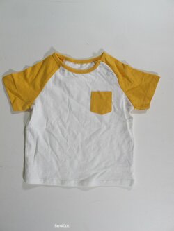 Triko pro kluky bílo okrové secondhand Triko pro kluky bílo okrové secondhand