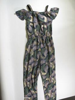 Letní overal s kytkami seco ndaha nd Letní overal s kytkami seco ndaha nd