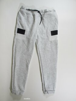 Šedé tepláky pro holky secondhand Šedé tepláky pro holky secondhand