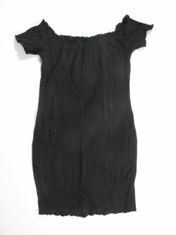 Šaty černé pro holky secondahnd Šaty černé pro holky secondahnd