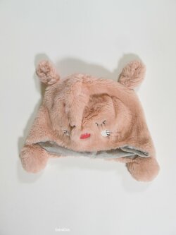 Zimní růžová chlupatá čepice secondhand Zimní růžová chlupatá čepice secondhand