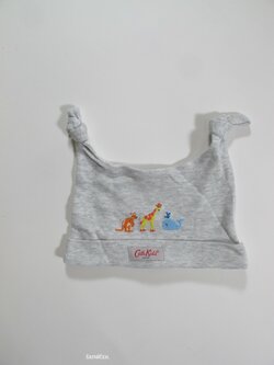 Šedá čepička pro klukly secondhand Šedá čepička pro klukly secondhand