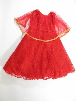 Červené šaty krajkové vánoční secondhand Červené šaty krajkové vánoční secondhand