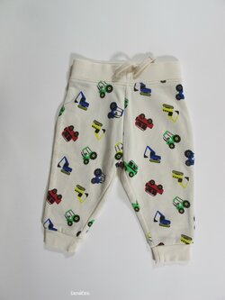 Tepláky pro kluky světlé s obrázky secondhand Tepláky pro kluky světlé s obrázky secondhand