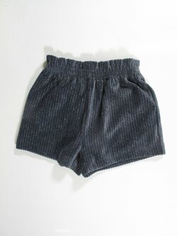 Šedo stříbrné kratasy pro holky secondahnd Šedo stříbrné kratasy pro holky secondahnd