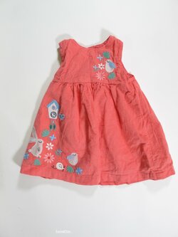 Šaty pro holky slabší manžestrové secondahnd Šaty pro holky slabší manžestrové secondahnd