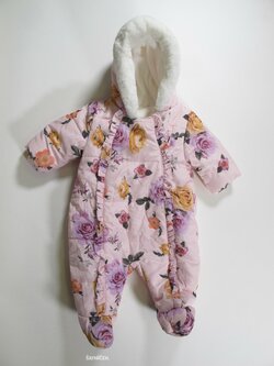 Zimní kytkovaná kombinéza pro holky secondhand Zimní kytkovaná kombinéza pro holky secondhand