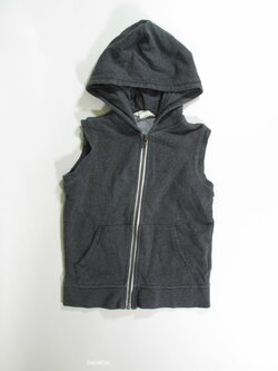 Šedá vesta pro kluky secondhand Šedá vesta pro kluky secondhand