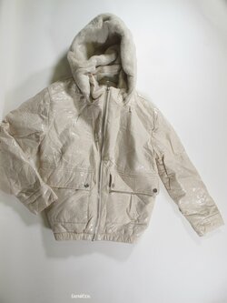 Světlá bunda pro holky secondhand Světlá bunda pro holky secondhand