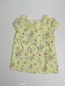Triko pro holky s kytkami secondhand Triko pro holky s kytkami secondhand