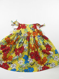 Šaty pro holky s kytičkami secondhand Šaty pro holky s kytičkami secondhand