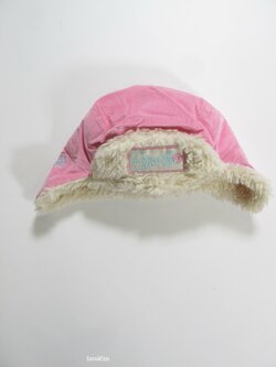 Zimní čepice růžová manžestrová secondhand Zimní čepice růžová manžestrová secondhand