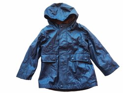 Tmavě modrá bunda s kapucí pro kluky secondhand George Tmavě modrá bunda s kapucí pro kluky secondhand George