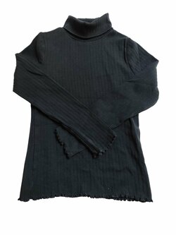 černý svetr s roláčkem pro holky secondhand