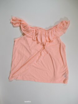 Triko pro holky růžové secondhand Triko pro holky růžové secondhand