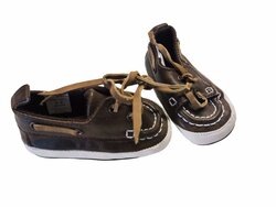 Capáčky pro kluky hnědé secondhand Capáčky pro kluky hnědé secondhand