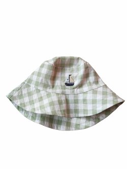 Kostkovaný klobouk pro kluky s loďkou secondhand TU Kostkovaný klobouk pro kluky s loďkou secondhand TU