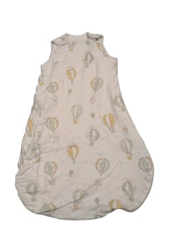 Bílý spací pytel s obrázky secondhand Rebel-primark