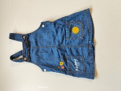 Džínové šaty s laclem pro holky secondhand Džínové šaty s laclem pro holky secondhand