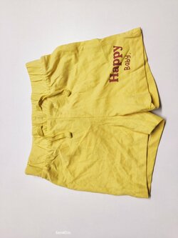 Žluté kraťasy s nápisem pro holky outlet Žluté kraťasy s nápisem pro holky outlet