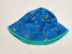 Modrý klobouk s obrázky pro kluky secondhand Modrý klobouk s obrázky pro kluky secondhand