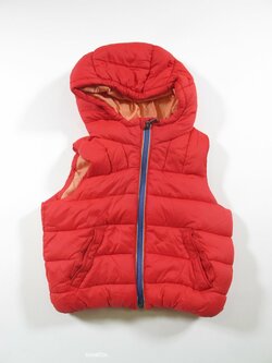 Červená vesta second hand Červená vesta second hand