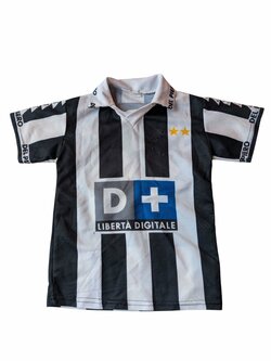 Pruhovaný dres Del Piero secondhand
