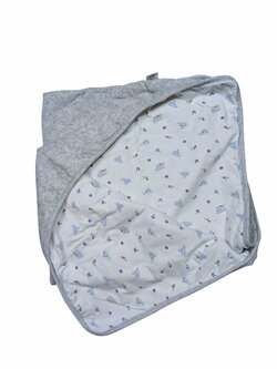 Šedá deka s obrázky secondhand Matalan Šedá deka s obrázky secondhand Matalan