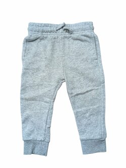 Světle šedé žíhané tepláky pro kluky secondhand F&F Světle šedé žíhané tepláky pro kluky secondhand F&F