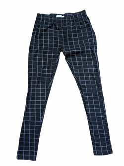 Kostkované elasťáky pro holky secondhand Reserved Kostkované elasťáky pro holky secondhand Reserved