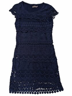 Tmavé šaty zdobené pro holky secondhand Cortefiel