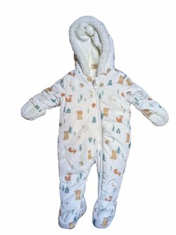 Obrázková zimní kombinéza bílá pro holky secondhand First Wish Obrázková zimní kombinéza bílá pro holky secondhand First Wish