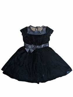 Černé semišové šaty s mašličkou pro holky secondhand TU