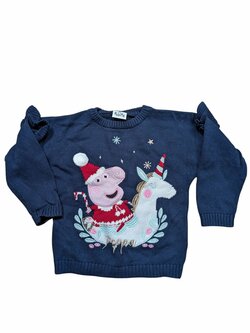 Tmavě modrý vánoční svetr pro holky secondhand Prasátko Peppa Tmavě modrý vánoční svetr pro holky secondhand Prasátko Peppa