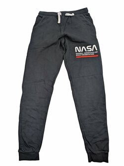 Černé tepláky pro kluky secondhand