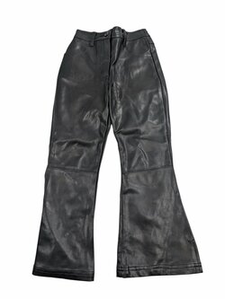 Černé koženkové zvonové kalhoty pro holky secondhand Černé koženkové zvonové kalhoty pro holky secondhand