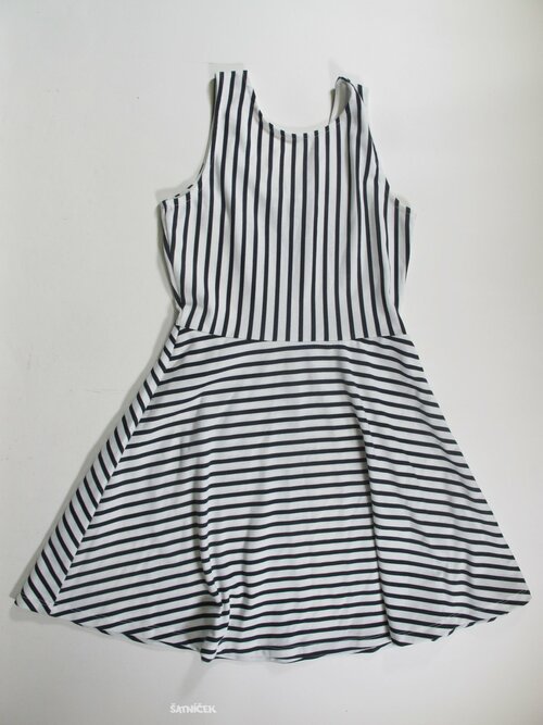 Šaty pro holky s pruhem secondhand