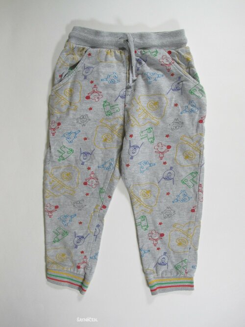 Obrázkové tepláky pro kluky secondhand