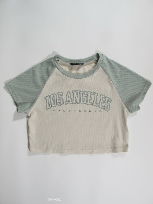 Triko pro holky  smetanovo zelené crop secondhand