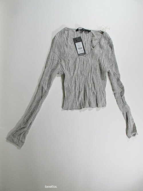 Svetrík šedý crop outlet