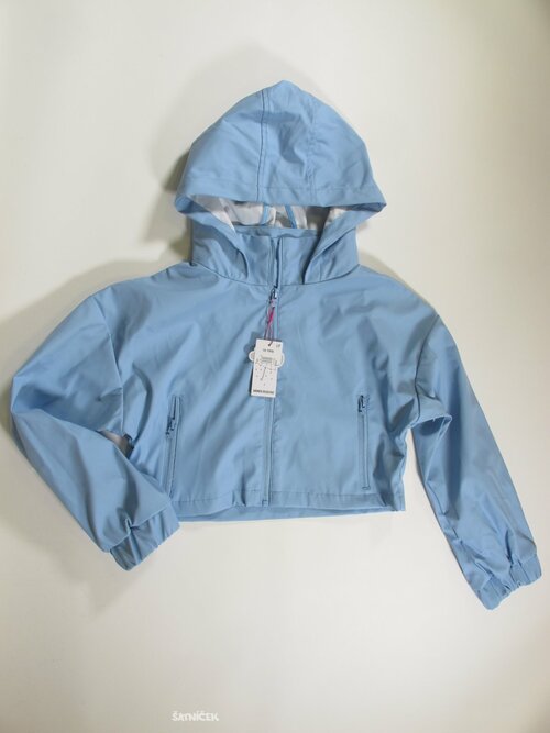 Pogumovaná modrá bunda crop pro holky outlet