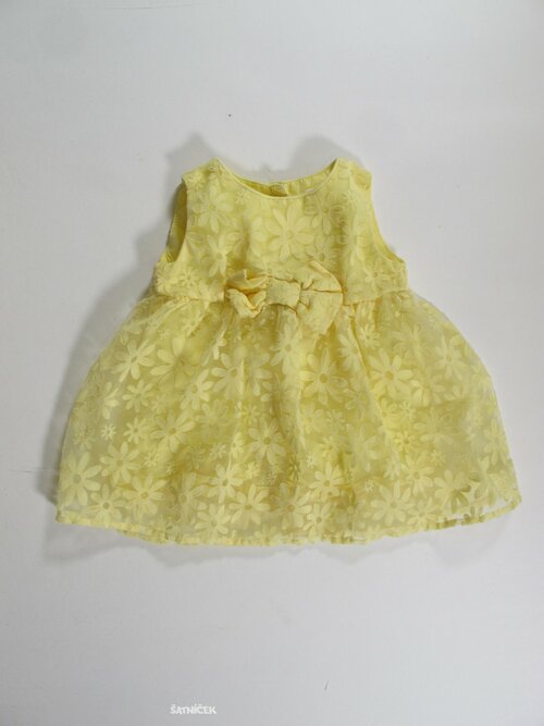 Šaty pro holky kytkované secondhand