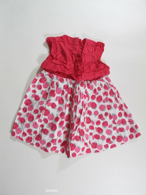 Šaty pro holky s jahůdky secondhand