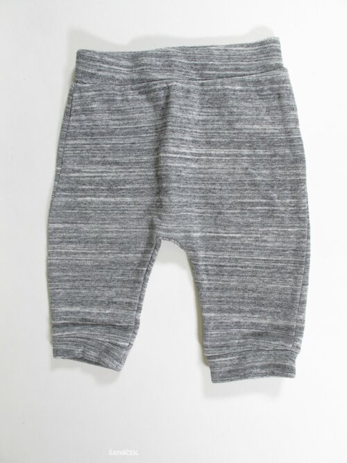 Šedé tepláky pro kluky secondhand