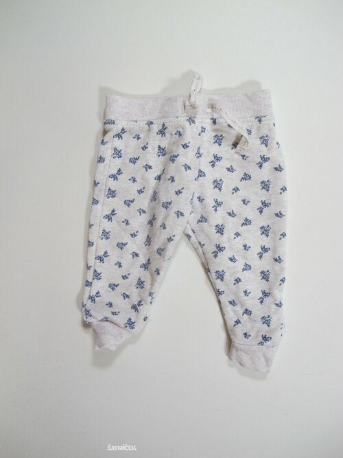 Kytkované tepláky pro holky secondhand